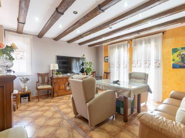 Haus zum Verkauf in Calle san fermín 2