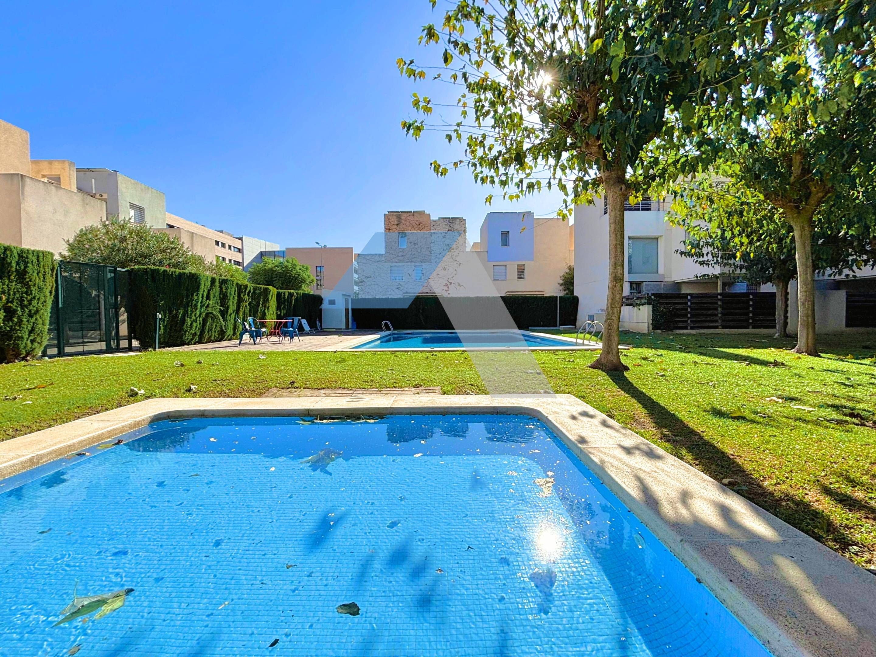 Piscina de Dúplex en venda en San Vicente del Raspeig / Sant Vicent del Raspeig amb Terrassa, Traster i Piscina comunitària