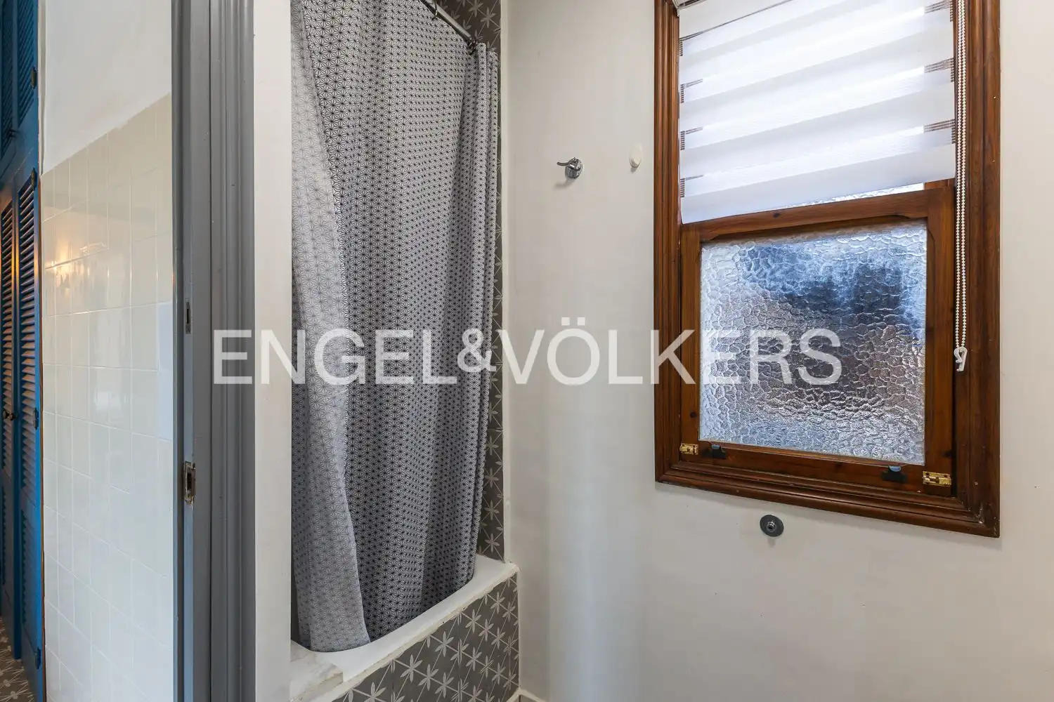 Baño de Piso en venta en Dénia con Aire acondicionado, Calefacción y Balcón