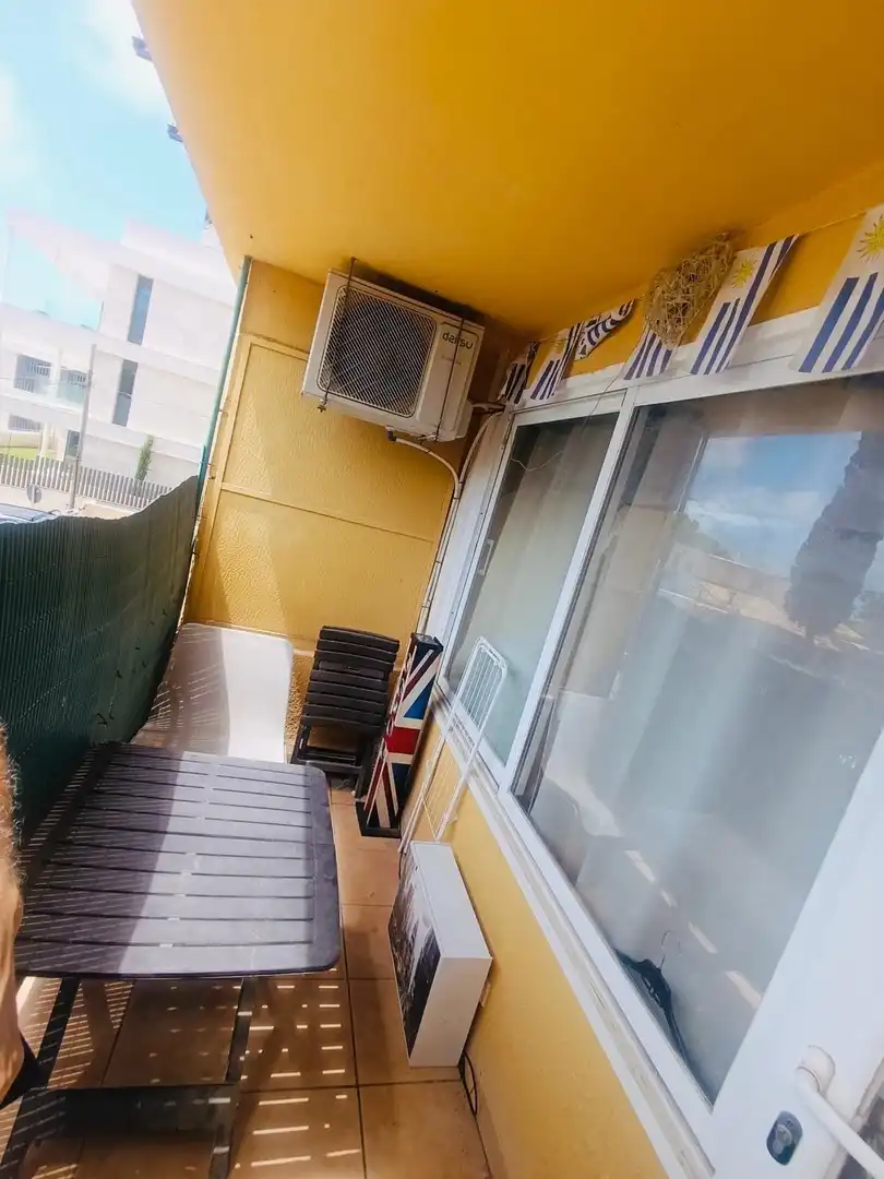 Apartment mit Terrasse zum Verkauf in Carrer DINA MOORE, imagen 4