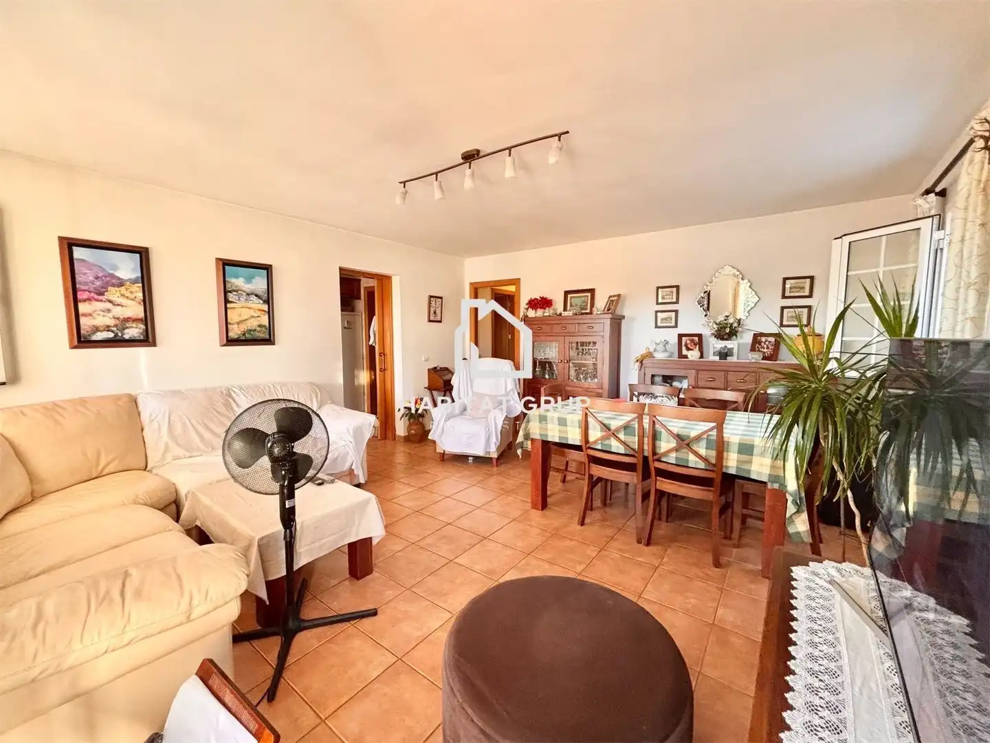 Sala d'estar de Casa o xalet en venda en Alaior amb Jardí privat, Traster i Piscina