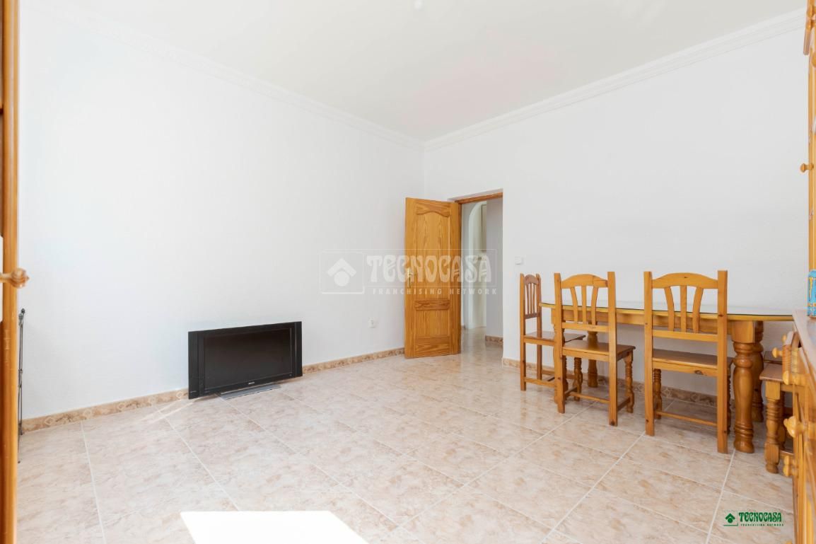 Sala d'estar de Pis en venda en  Almería Capital amb Aire condicionat