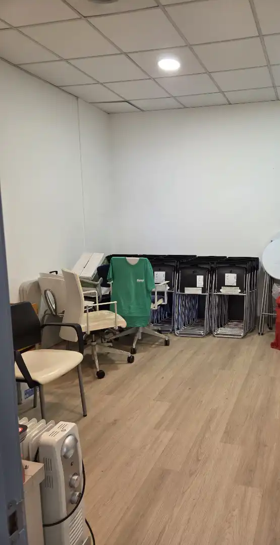Fabrikhallen zur Miete in Barcelona mit Heizung und Alarm