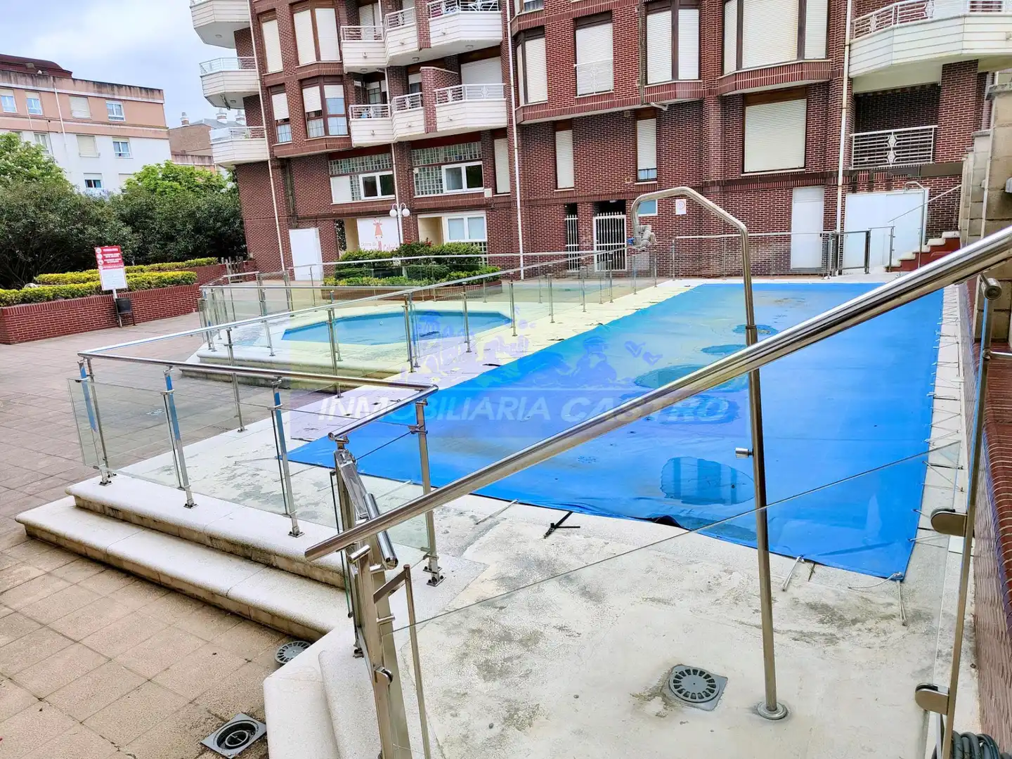 Swimming pool of Flat for rent in Castro-Urdiales  with Furnished