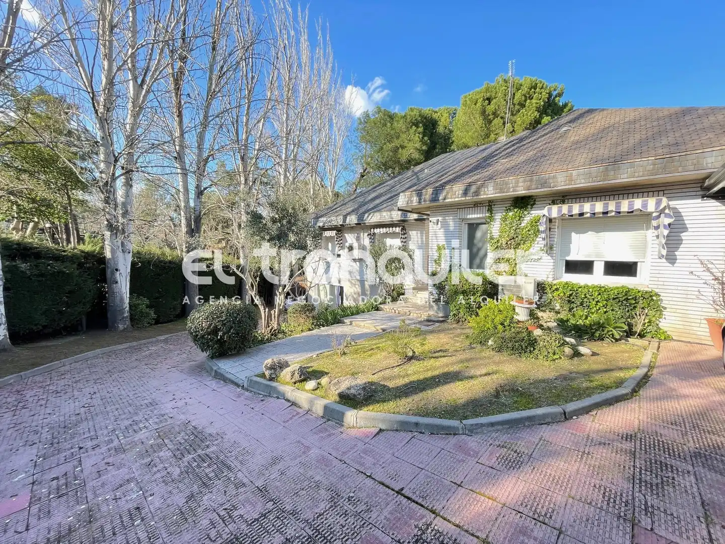 Außenansicht von Haus oder Chalet zur Miete in Fuente del Fresno mit Privatgarten, Schwimmbad und Möbliert