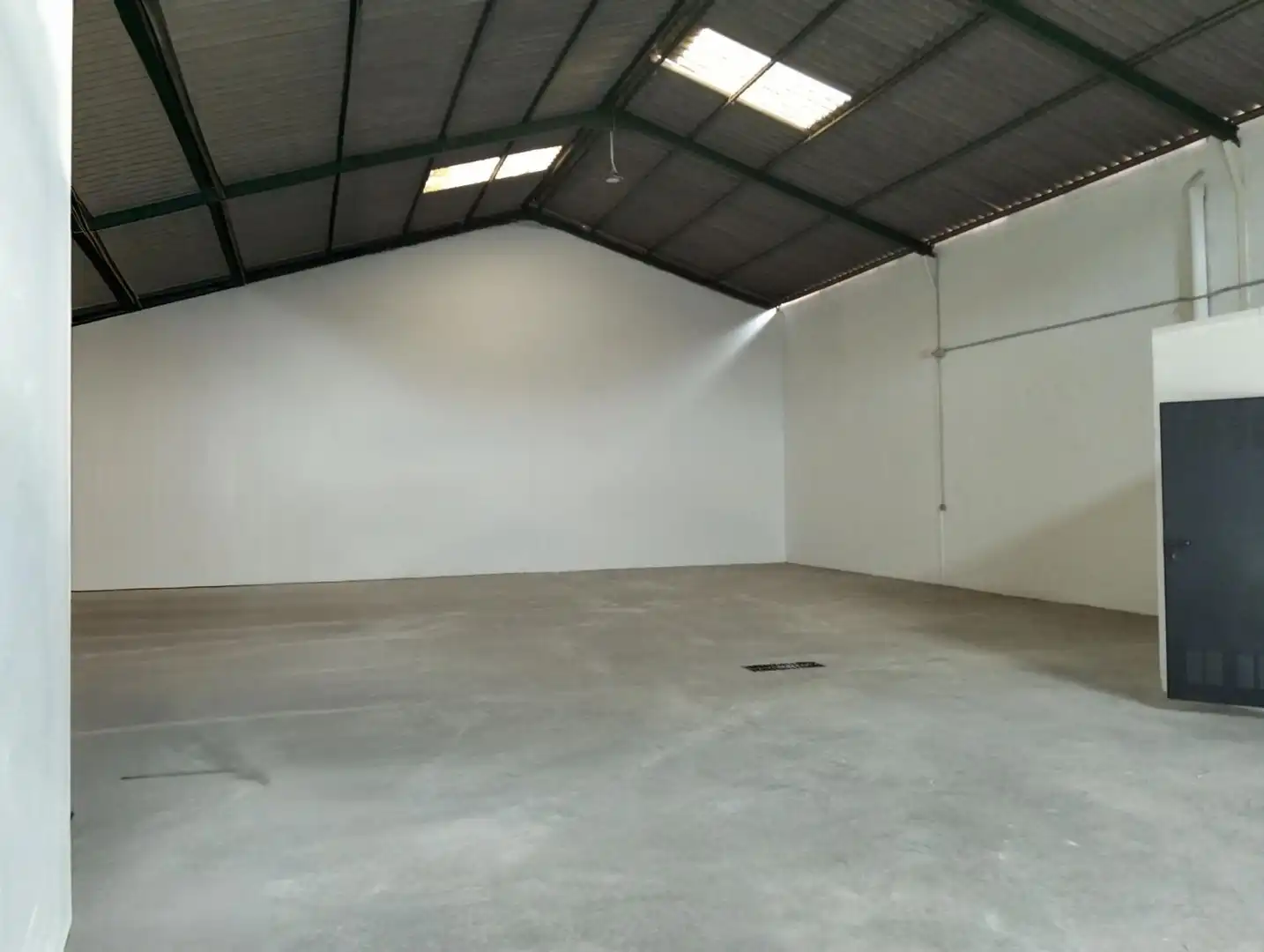 Fabrikhallen zur Miete in Alcalá de Guadaira