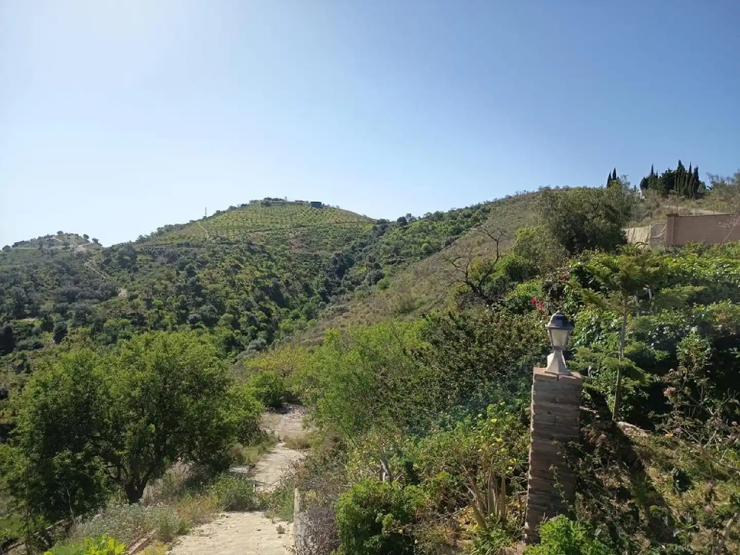 Casa o xalet en venda en Iznate amb Jardí privat, Terrassa i Traster
