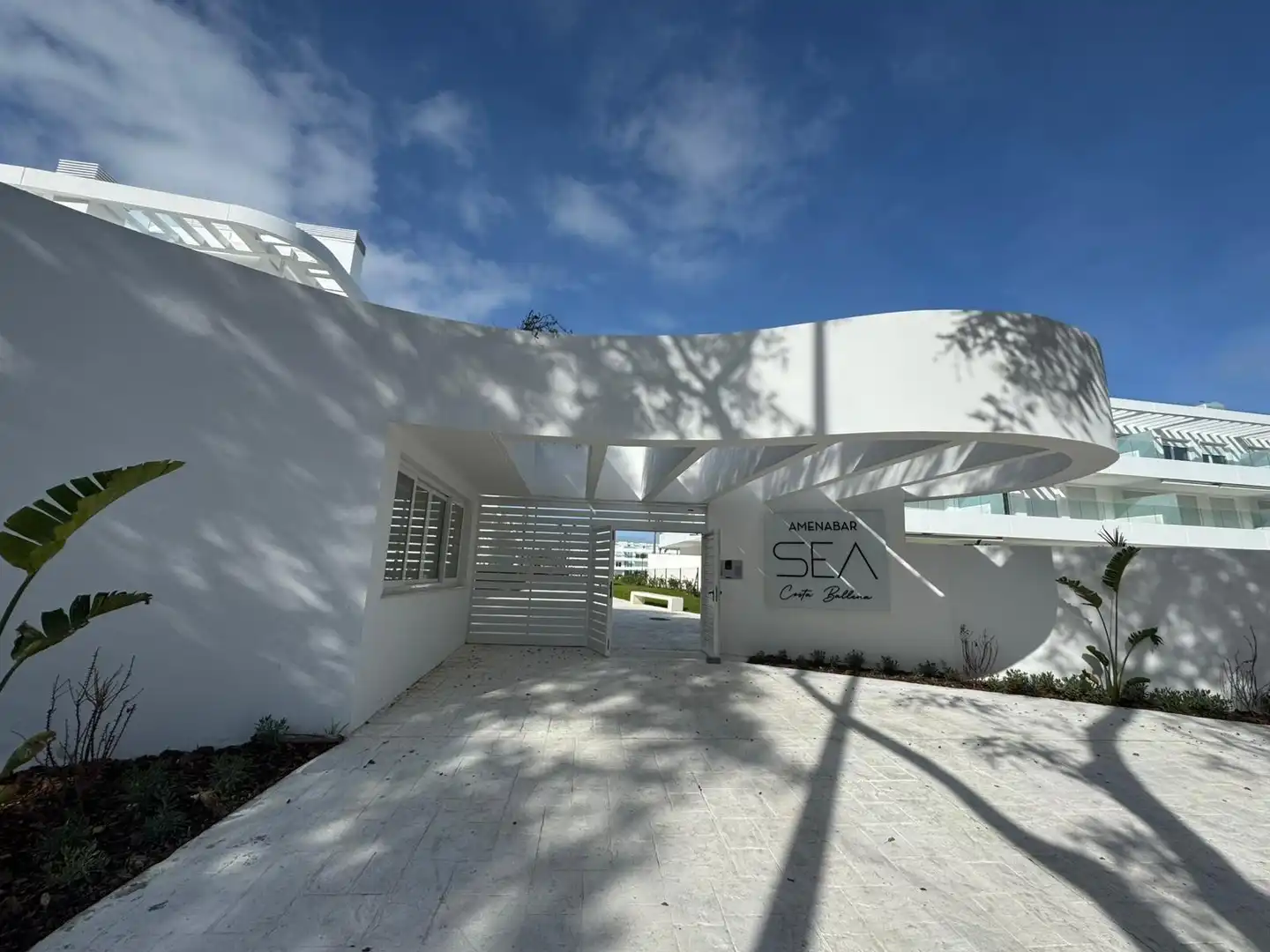 Vista exterior de Apartamento en venta en Chipiona con Terraza, Balcón y Piscina comunitaria