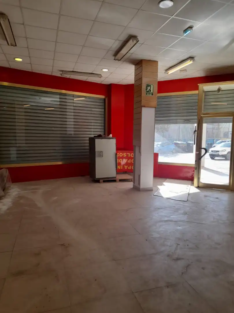 Local comercial en venda a Calle Guadiaro, imagen 4