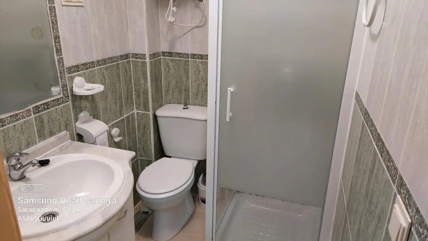 Bathroom of Study for rent in Granada  with Furnished