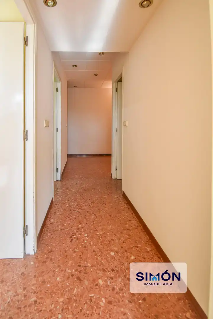 Local comercial en venda a Centre - Passeig i Rodalies, imagen 14