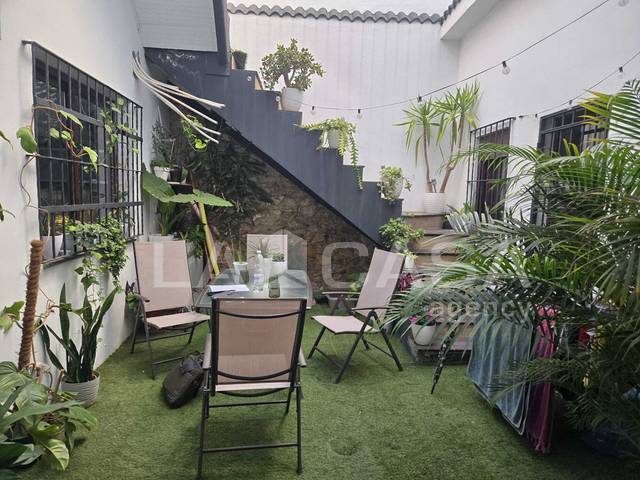 Casa-chalet en Venta en Calle González de la Vega en San Pedro - Gabriel Miró - María Guerrero