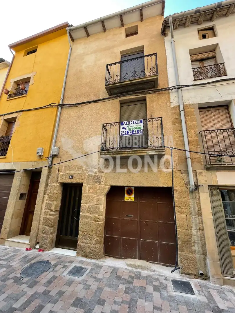 Aparcament de Casa o xalet en venda en San Asensio amb Jardí privat, Terrassa i Traster