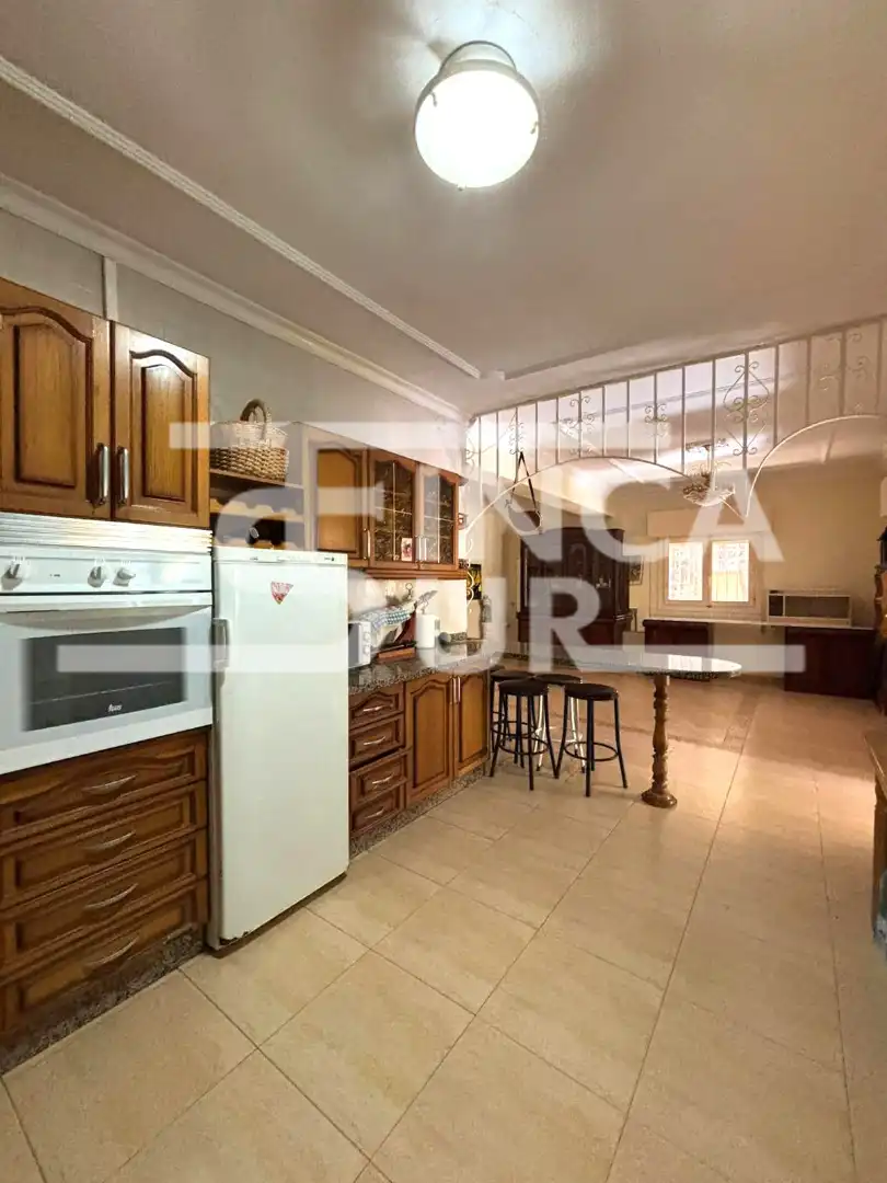 Cocina de Casa o chalet en venta en Roquetas de Mar con Aire acondicionado, Jardín privado y Terraza
