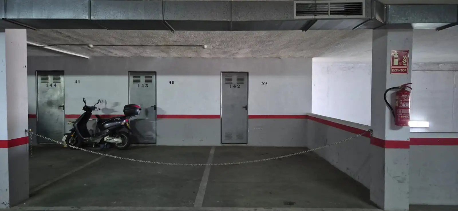 Parking of Flat for sale in Benidorm  with Air Conditioner, Terrace and Furnished