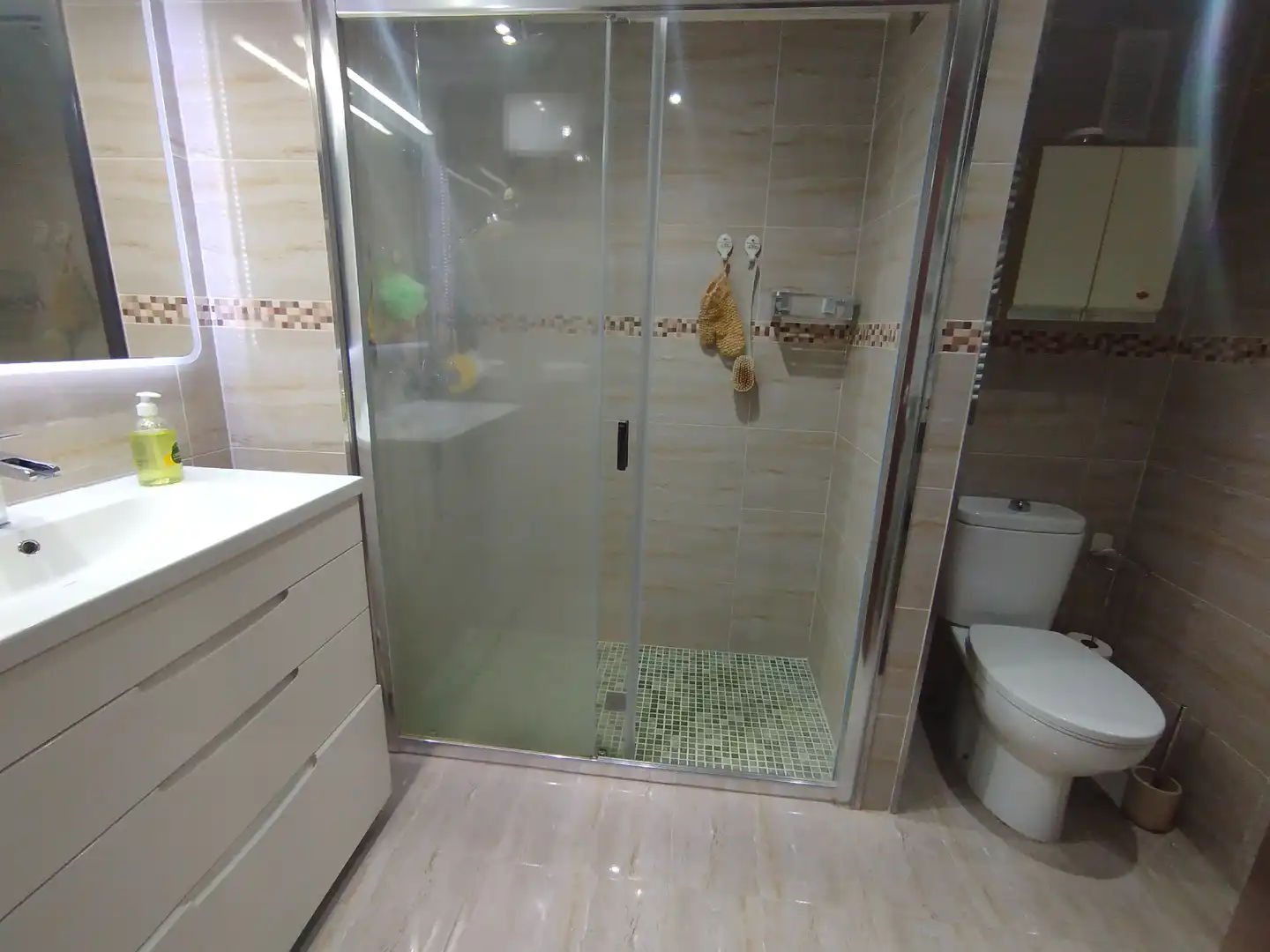 Badezimmer von Wohnung zum Verkauf in Almazora / Almassora mit Klimaanlage, Möbliert und Ofen