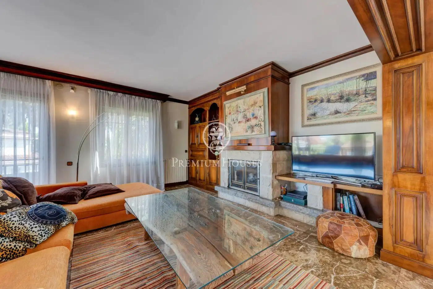 Living room of Houses for sale in Vilanova i la Geltrú  with Air Conditioner, Heating and Private garden