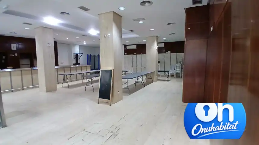 Business premises for sale in Calle Maestra Aurora Romero, imagen 13