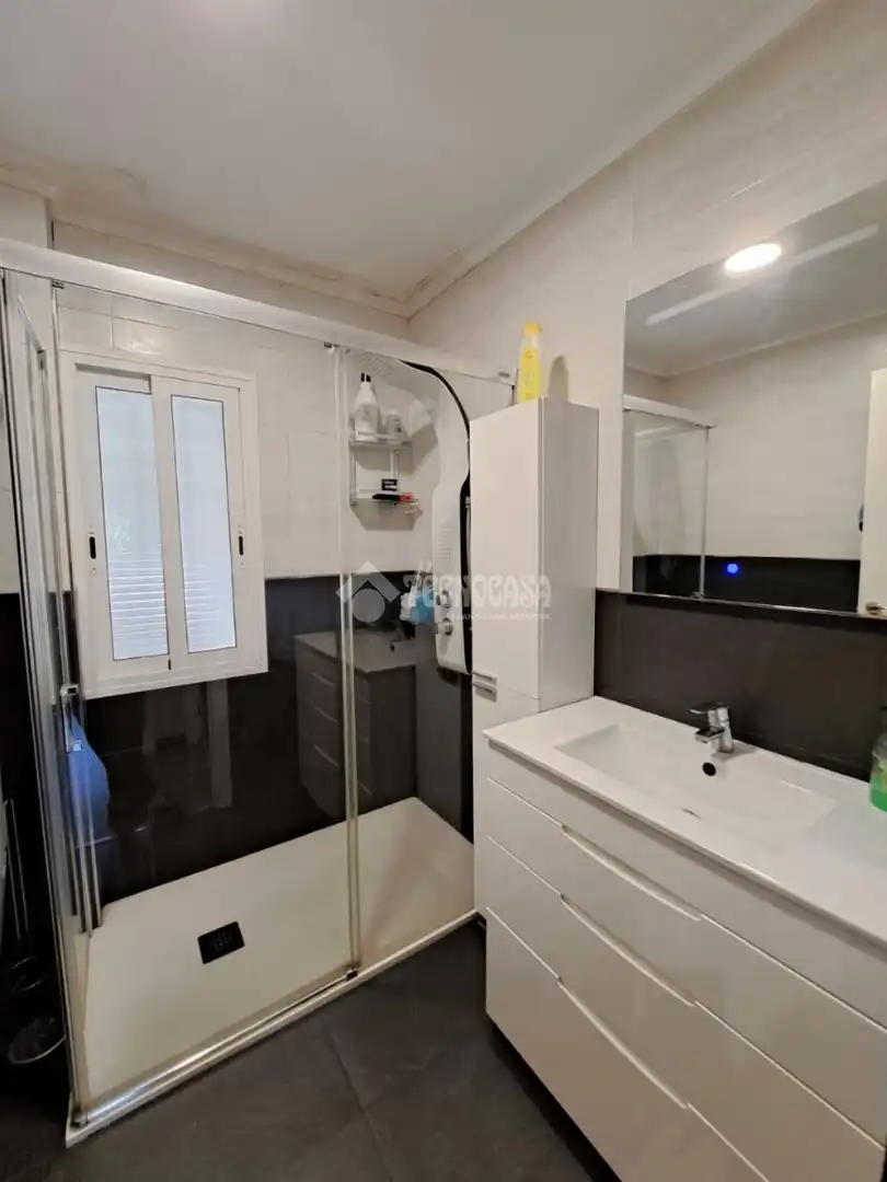 Badezimmer von Wohnung zum Verkauf in Parla mit Terrasse