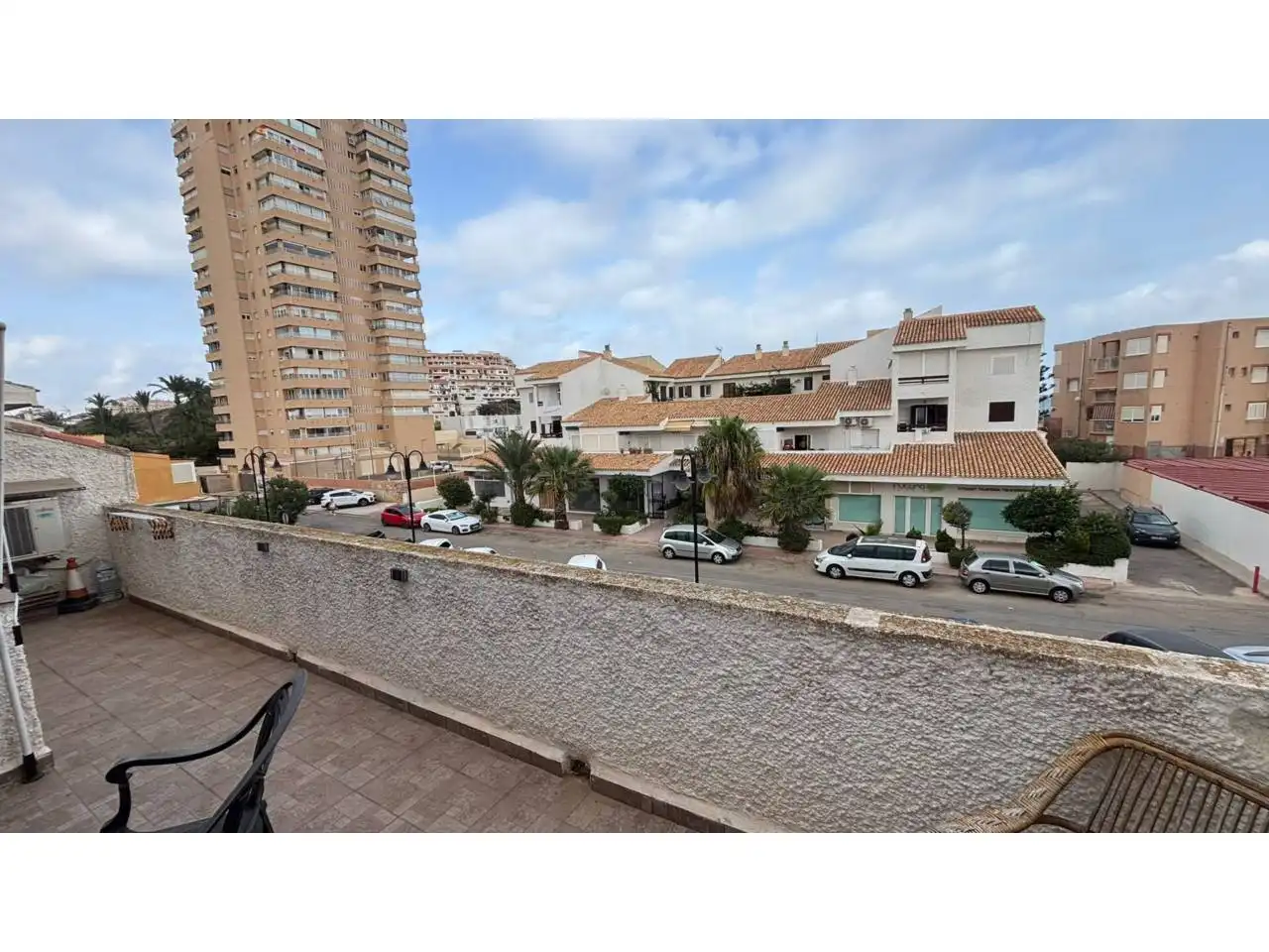 Pis amb terrassa en venda a Zona Galúa - Calnegre