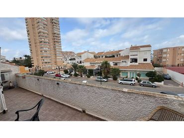Flat with balcony for sale in Zona Galúa - Calnegre