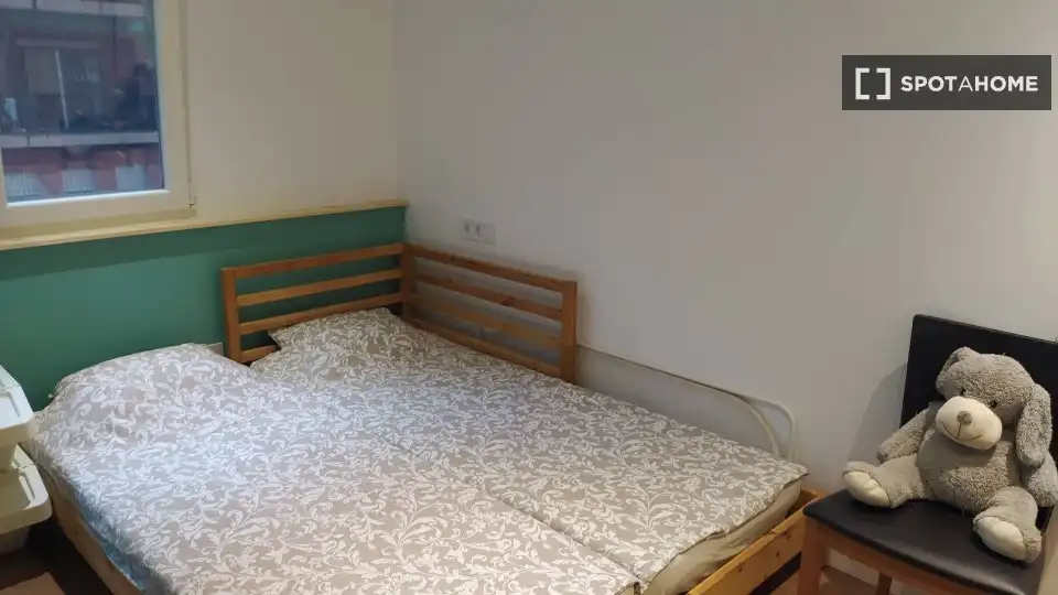 Habitación de Apartamento para compartir en Valencia con Aire acondicionado, Terraza y Amueblado