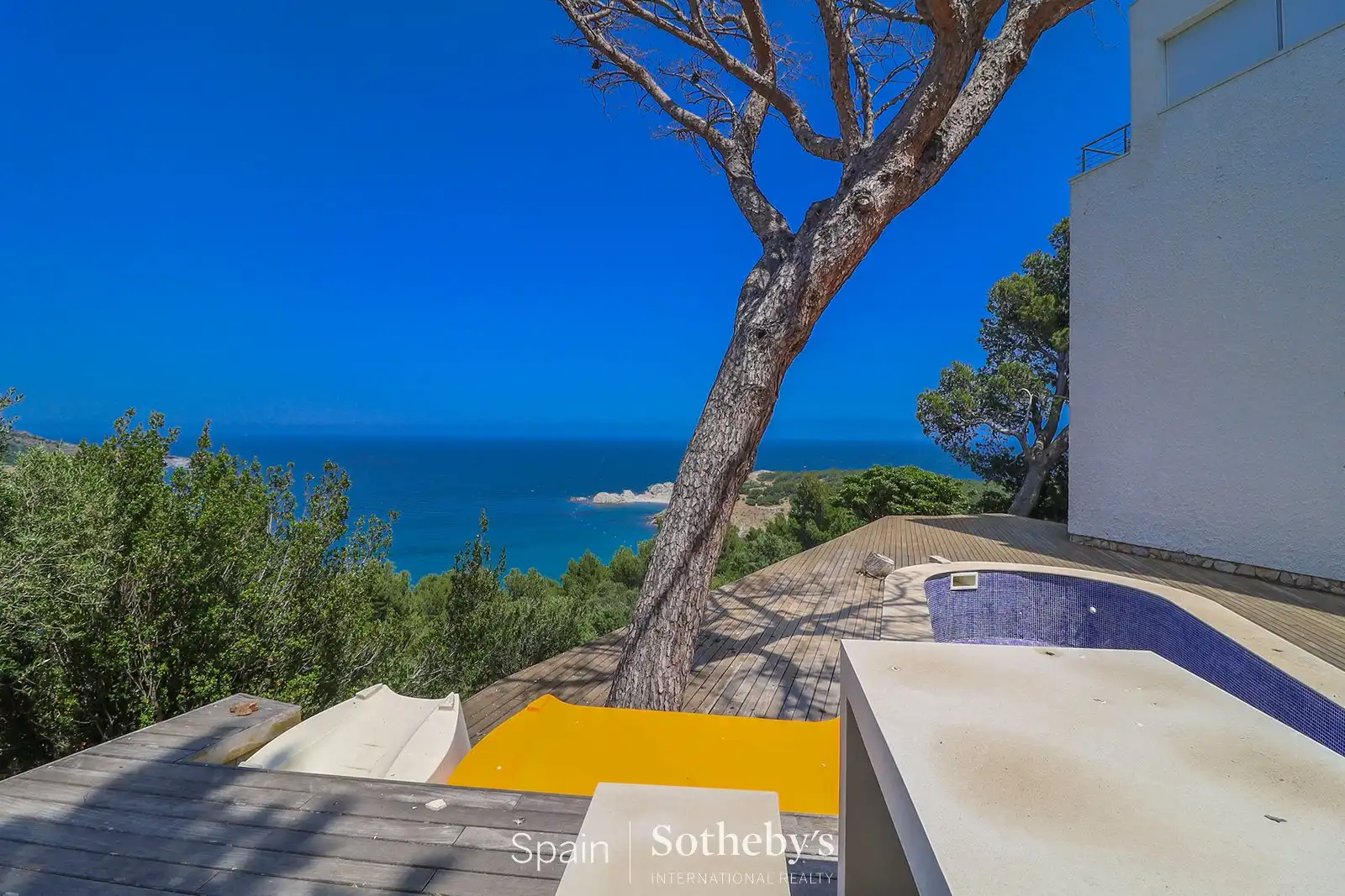 Terrace of Houses for sale in Llançà  with Air Conditioner, Heating and Private garden