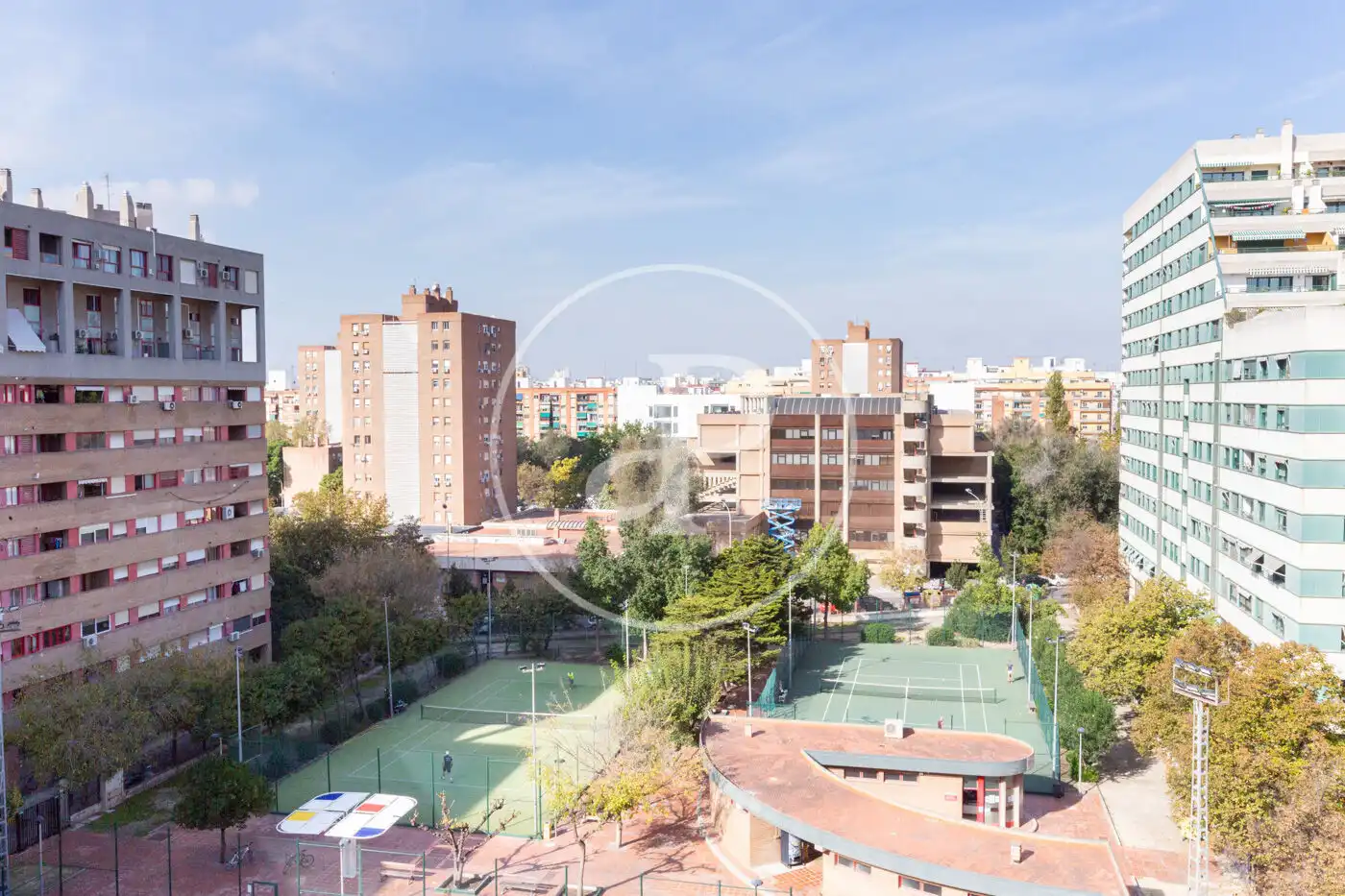 Pis de lloguer a Av. de l'Institut Obrer de València, Ciutat de les Ciències i de les Arts - Justicia