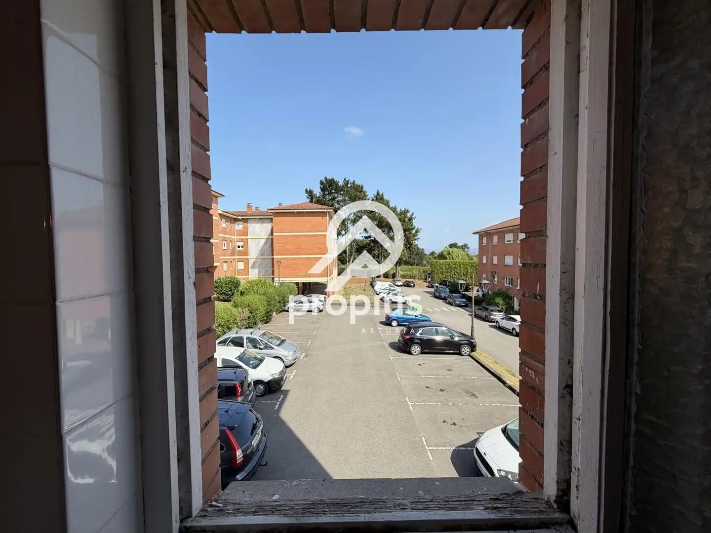 Aparcament de Pis en venda en Llanera amb Calefacció