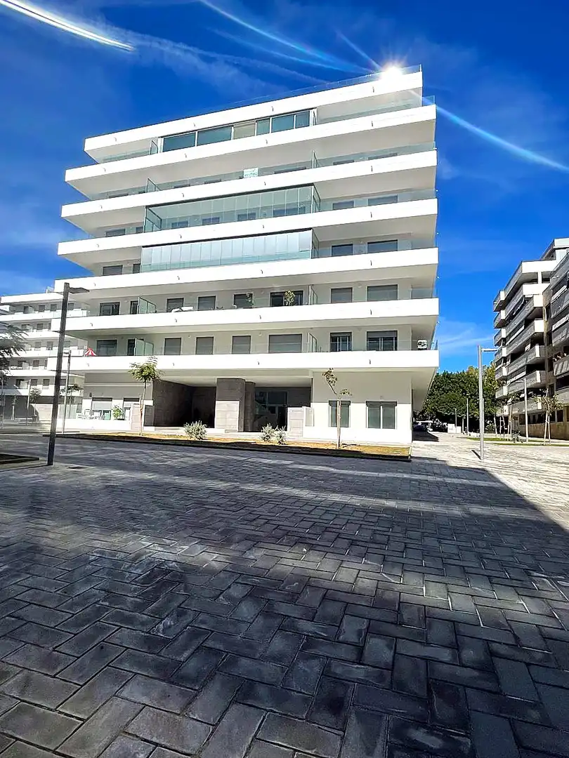 Vista exterior de Apartamento en venta en Marbella con Aire acondicionado, Terraza y Trastero