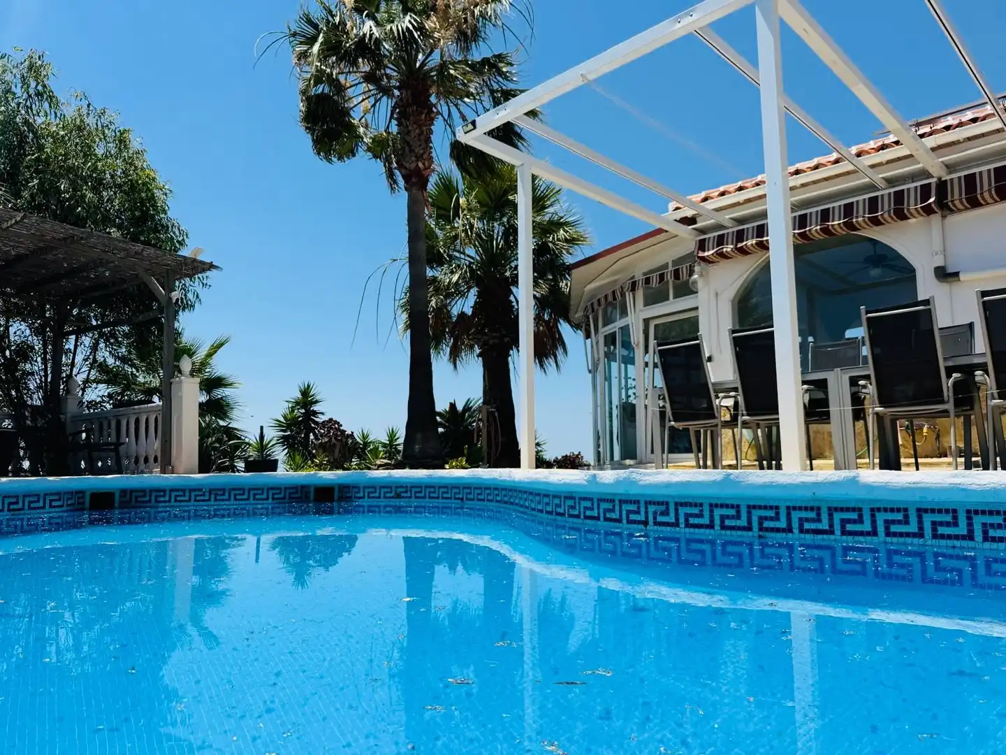 Piscina de Casa o xalet en venda en Arenas amb Aire condicionat, Jardí privat i Traster