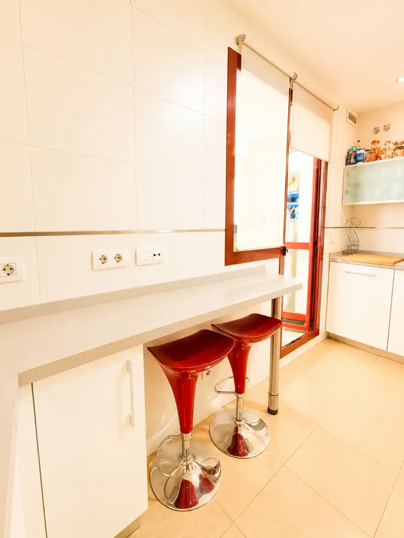 Kitchen of Flat for sale in Sevilla  with Air Conditioner and Community pool