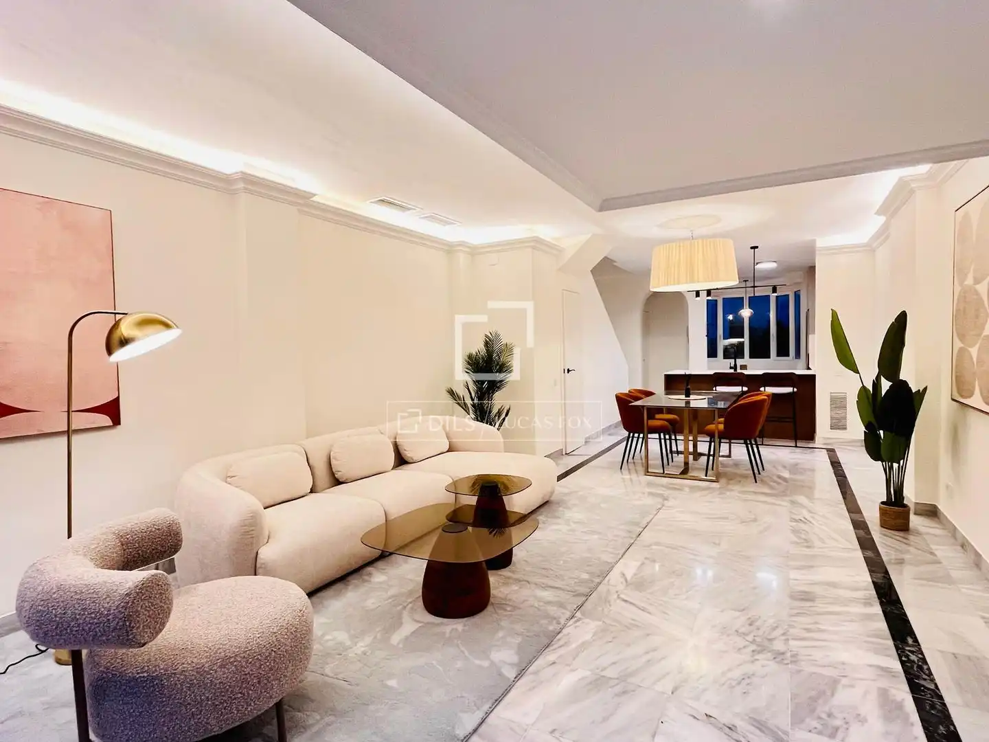 Living room of Flat for sale in Marbella  with Air Conditioner, Private garden and Storage room