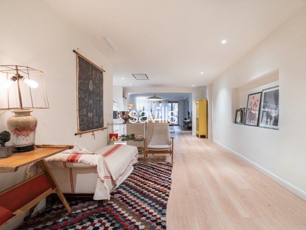 Wohnzimmer von Wohnungen zum Verkauf in  Barcelona Capital mit Balkon