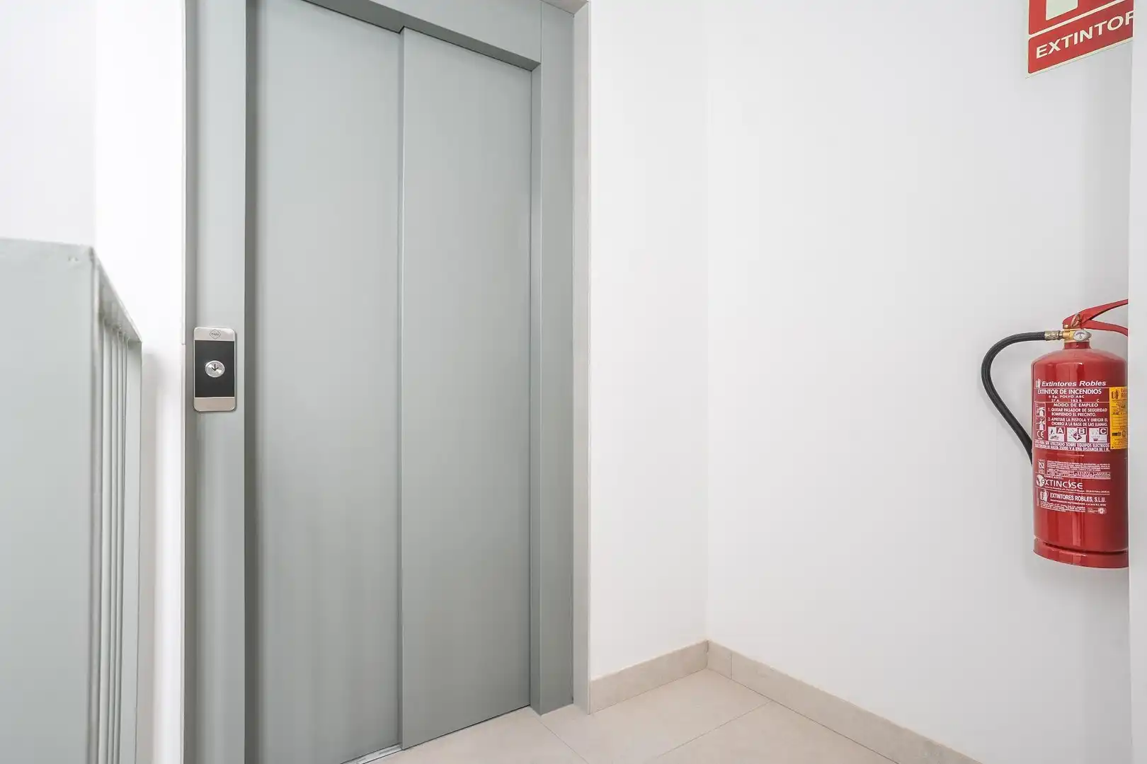 Wohnung zur Miete in Calle de las Cámaras, Plaza de Toros - Santa Rita