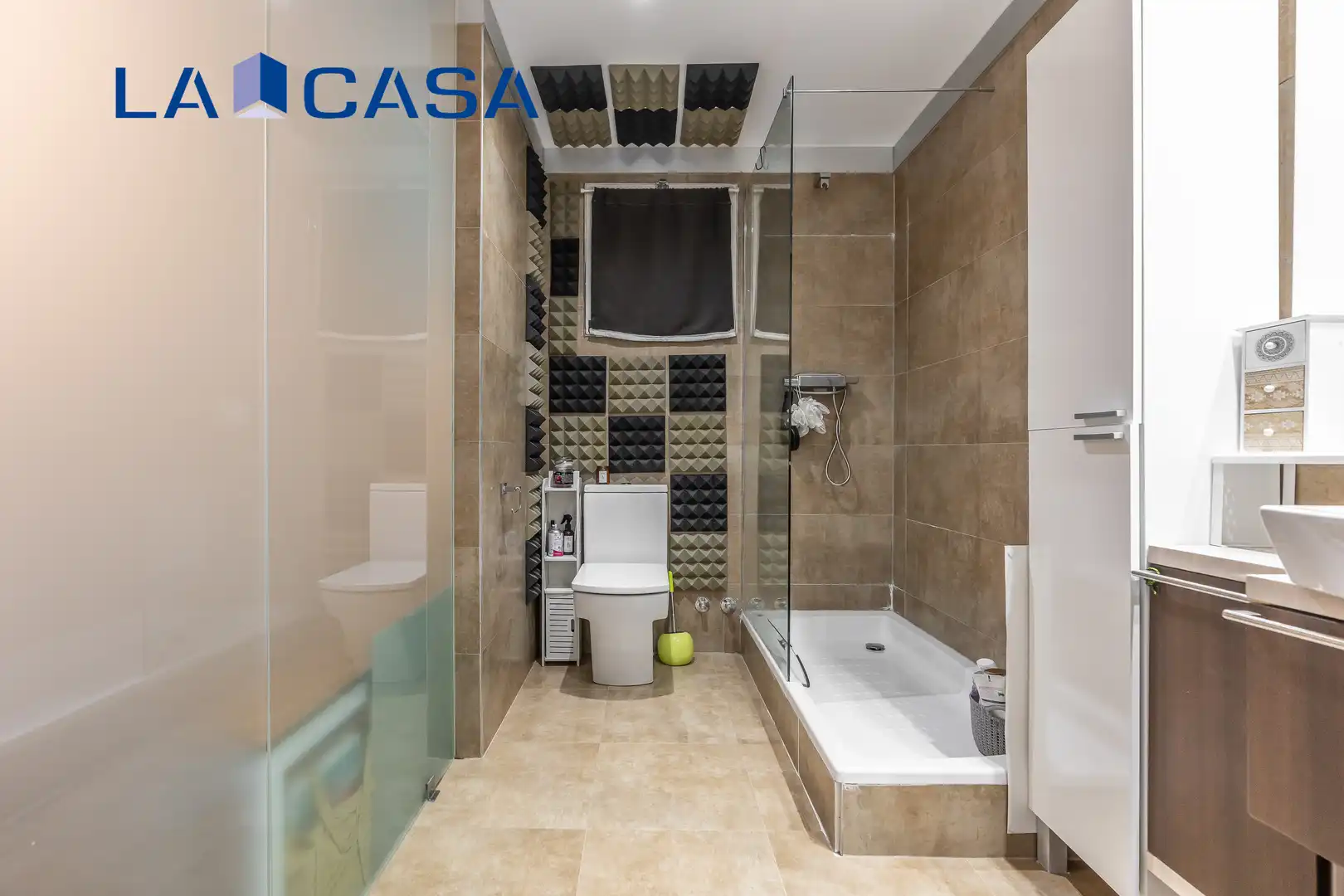 Badezimmer von Maisonette zum Verkauf in Madrid mit Klimaanlage, Heizung und Terrasse
