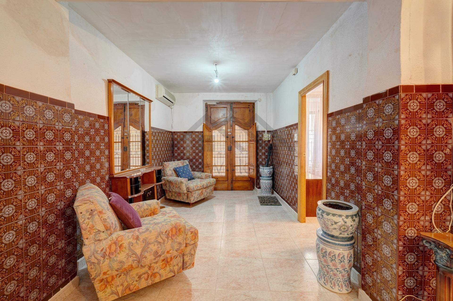 Finca rústica en venda en La Pobla de Vallbona amb Aire condicionat i Balcó