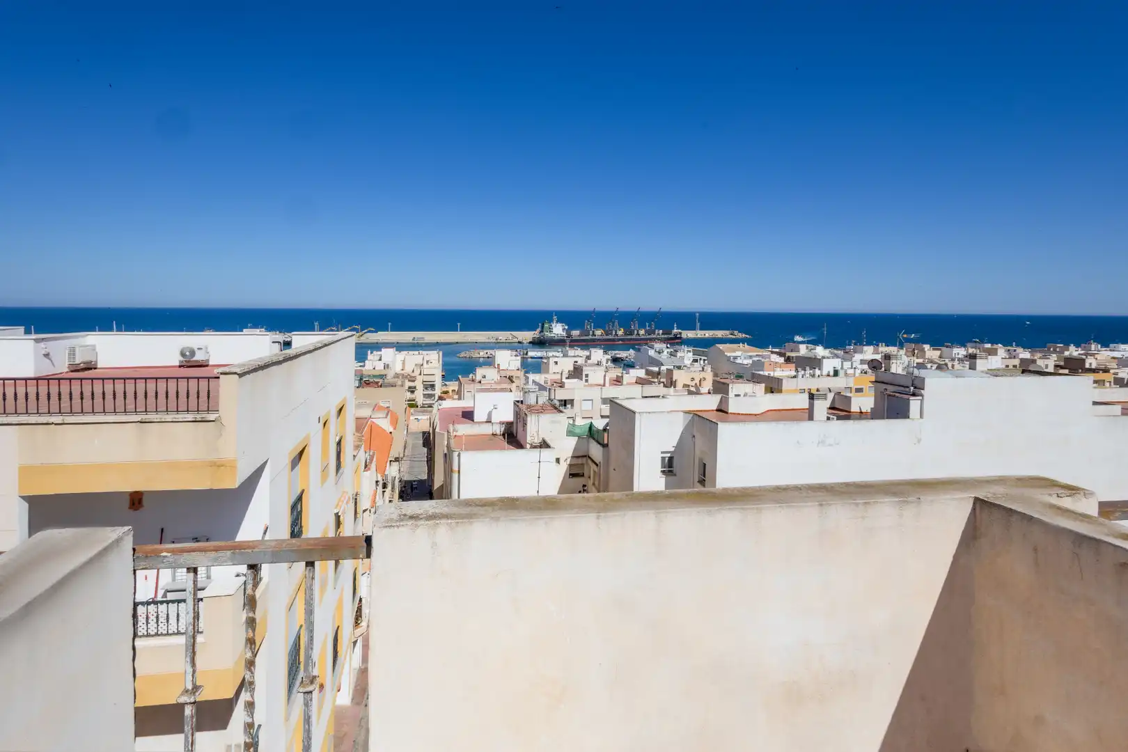 Vista exterior de Piso en venta en Garrucha con Aire acondicionado, Calefacción y Trastero