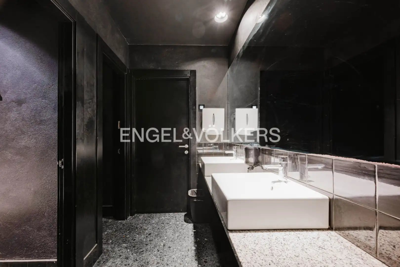 Bathroom of Buildings for sale in Deba