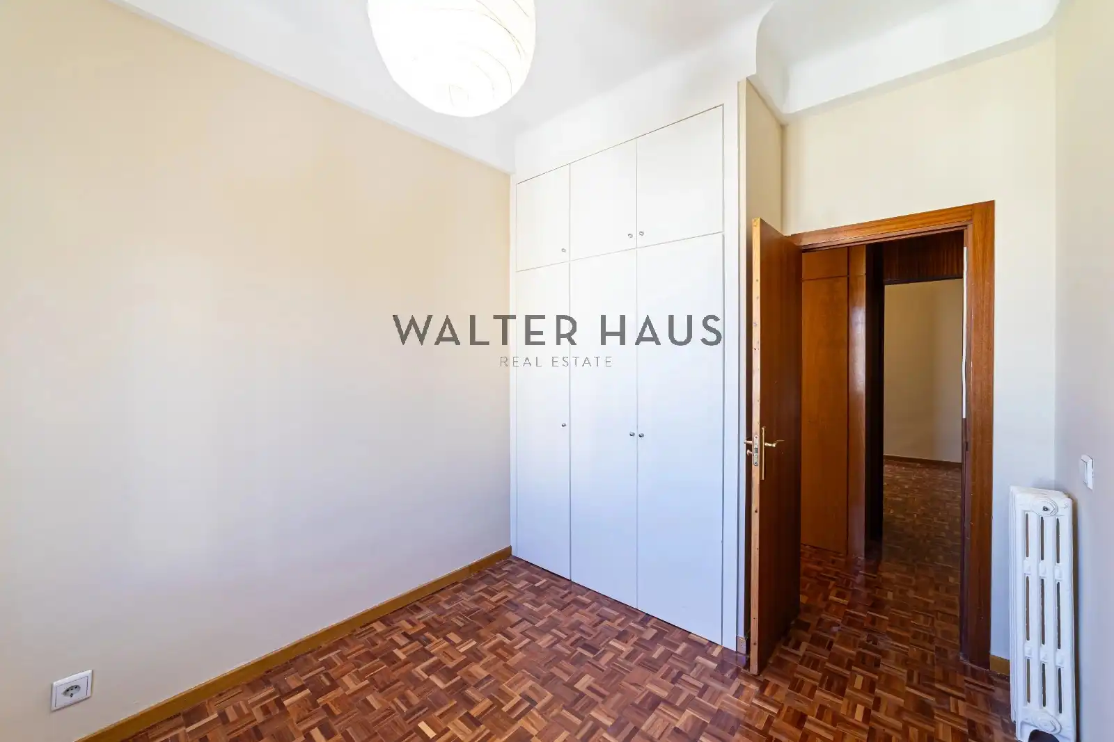 Wohnung zur Miete in Madrid mit Klimaanlage, Heizung und Ofen