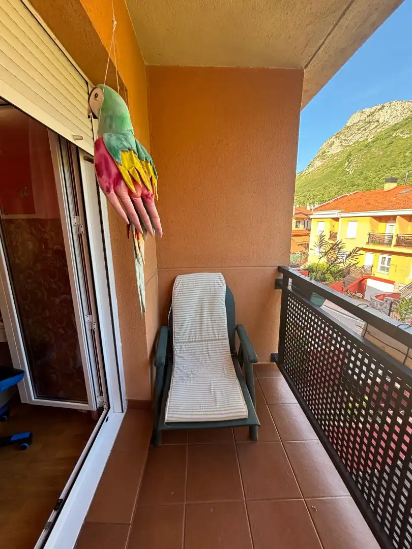 Terrassa de Casa adosada en venda en Morcín amb Calefacció, Jardí privat i Parquet