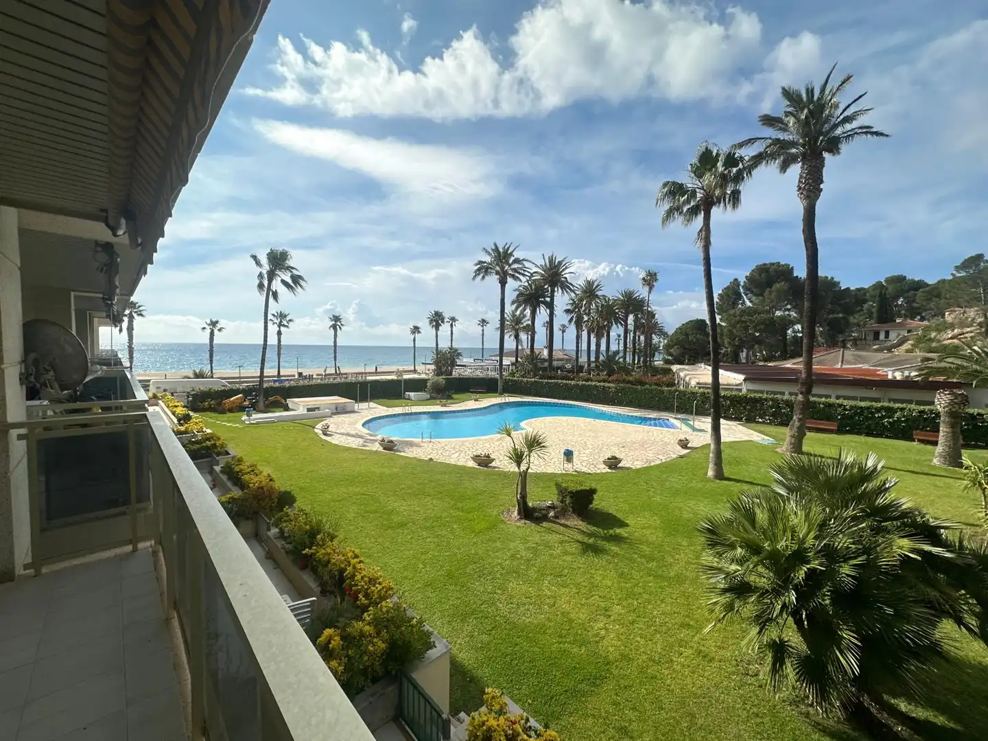Piscina de Piso en venta en Mont-roig del Camp con Aire acondicionado, Terraza y Amueblado
