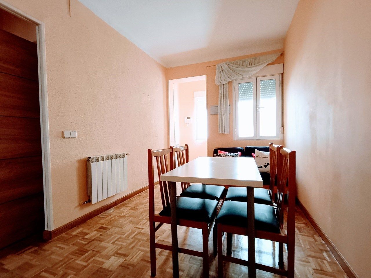 Dining room of Flat to rent in  Madrid Capital  with Heating, Terrace and Furnished