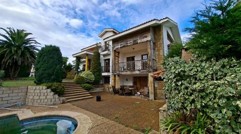 Photo 2 of Houses for sale in Cueto El-bayas, 132, Santa María del Mar - El Puerto, Castrillón