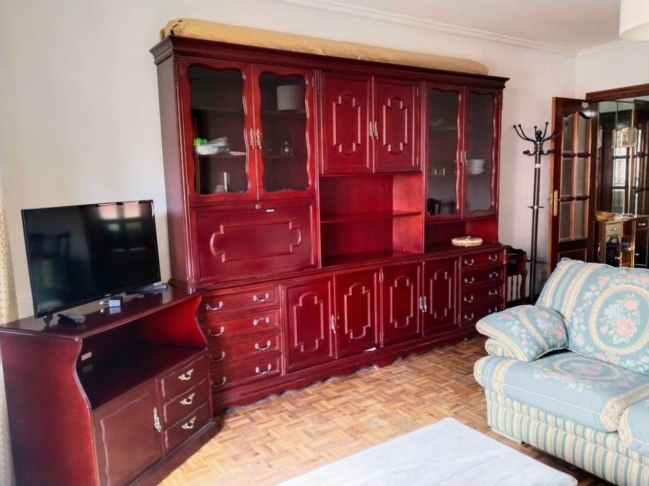 Sala de estar de Piso en venta en Burgos Capital con Calefacción, Parquet y Terraza
