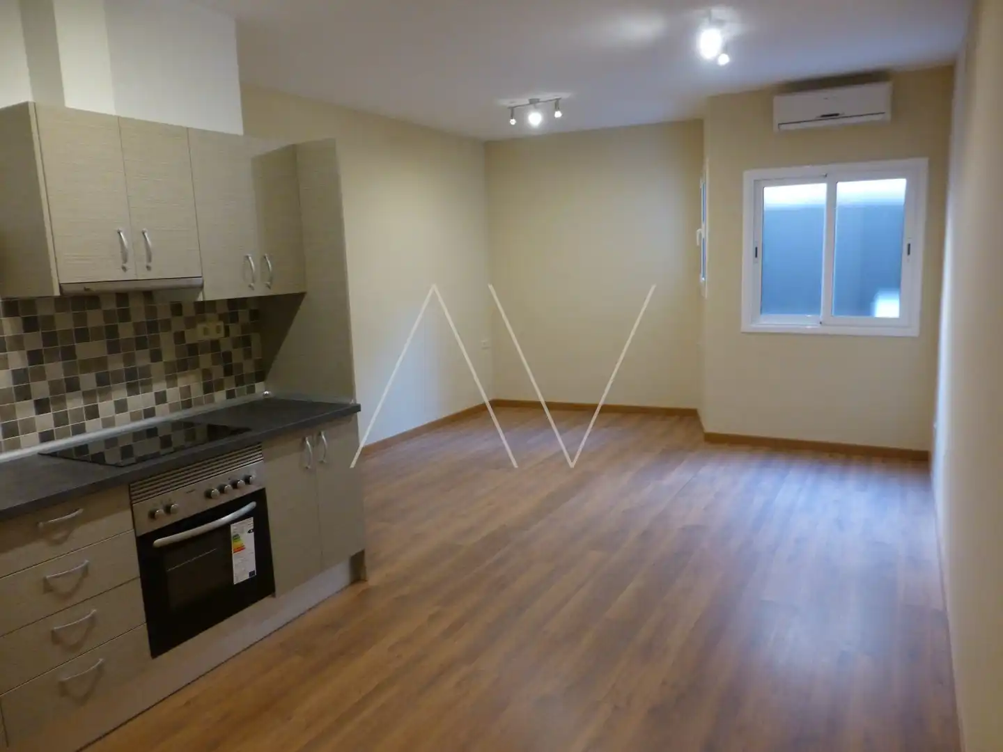 Cuina de Estudi en venda en  Barcelona Capital amb Aire condicionat