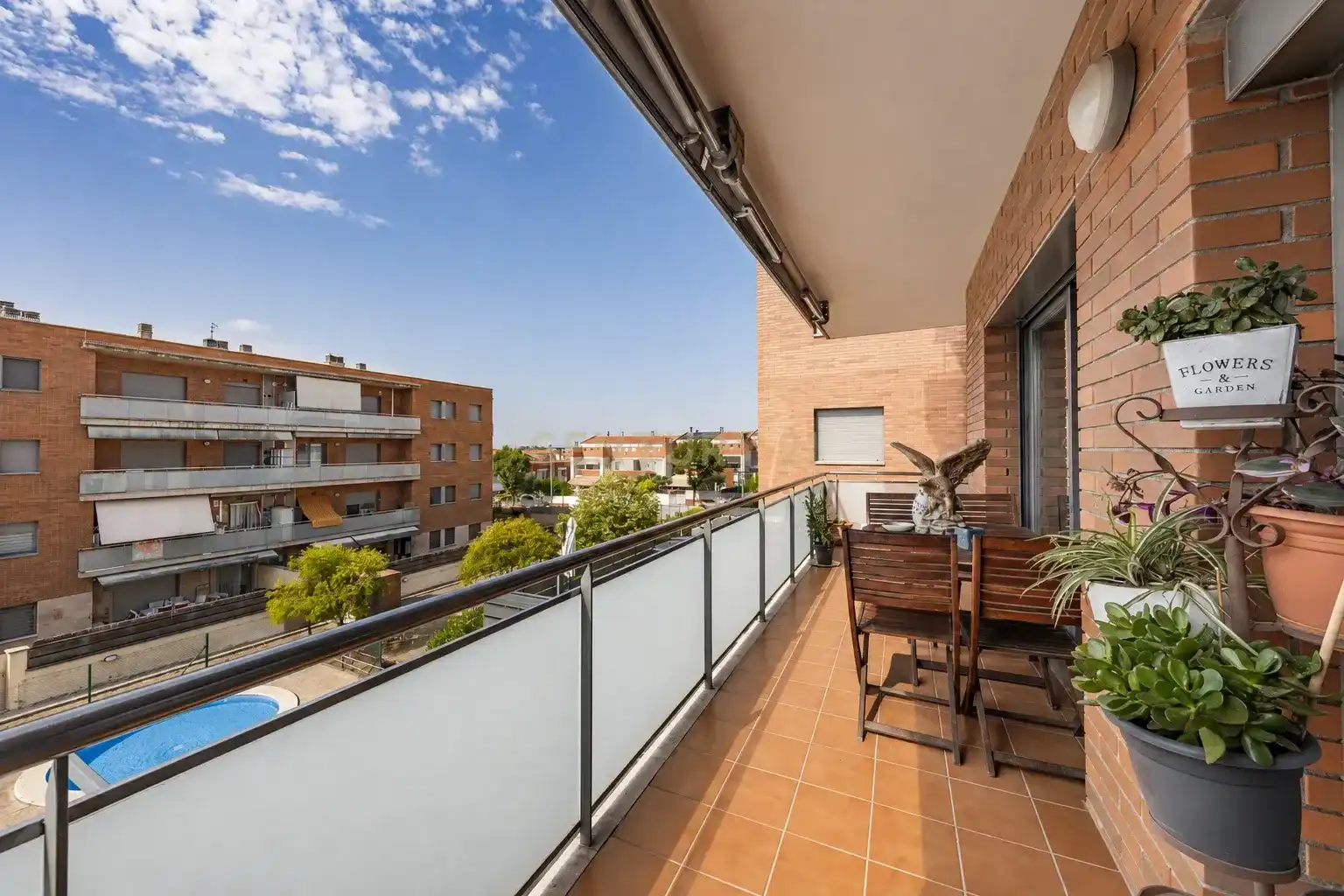 Terrassa de Pis en venda en Parets del Vallès amb Aire condicionat, Traster i Piscina comunitària
