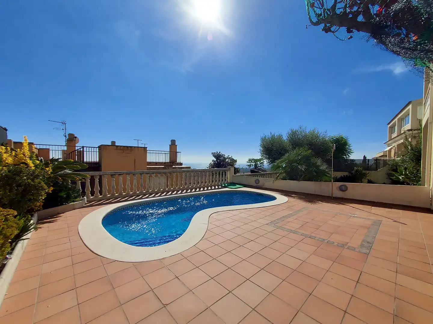 Piscina de Casa adosada en venta en El Vendrell con Jardín privado, Terraza y Piscina