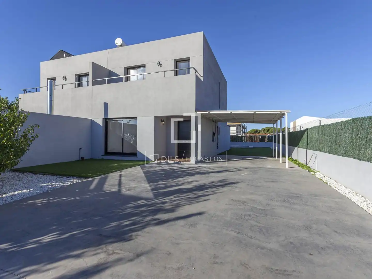 Vista exterior de Casa o chalet de alquiler en Godella con Aire acondicionado, Jardín privado y Piscina