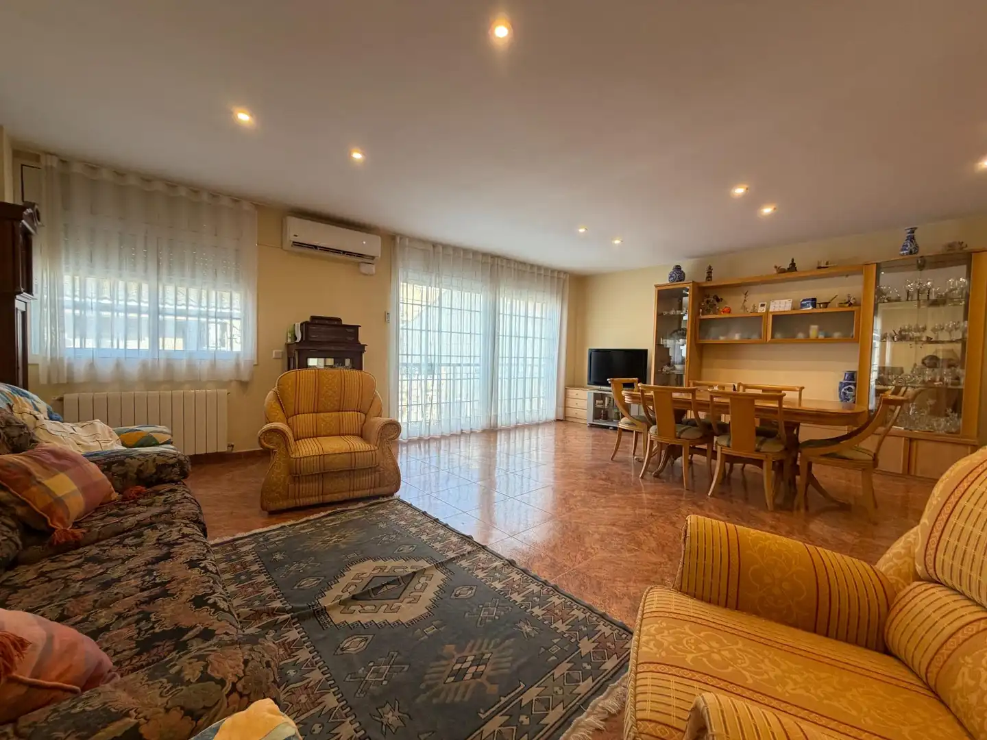 Living room of Houses for sale in Rubí  with Air Conditioner, Heating and Private garden